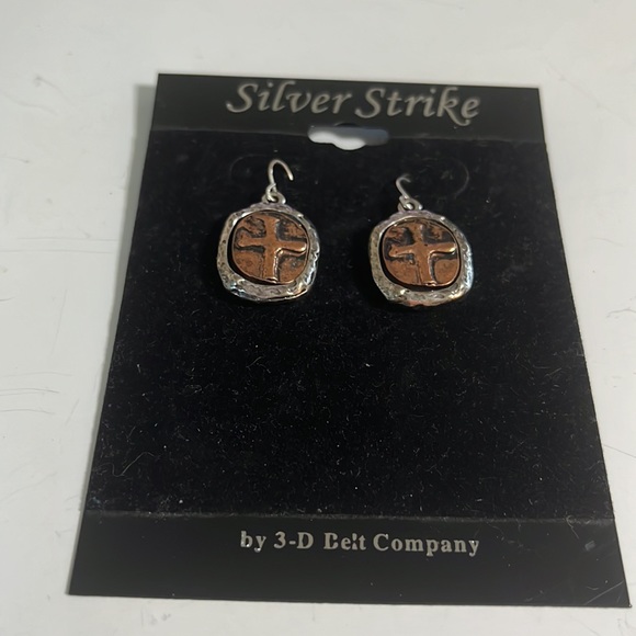 Silver Strike cross earrings NWT - Picture 2 of 5